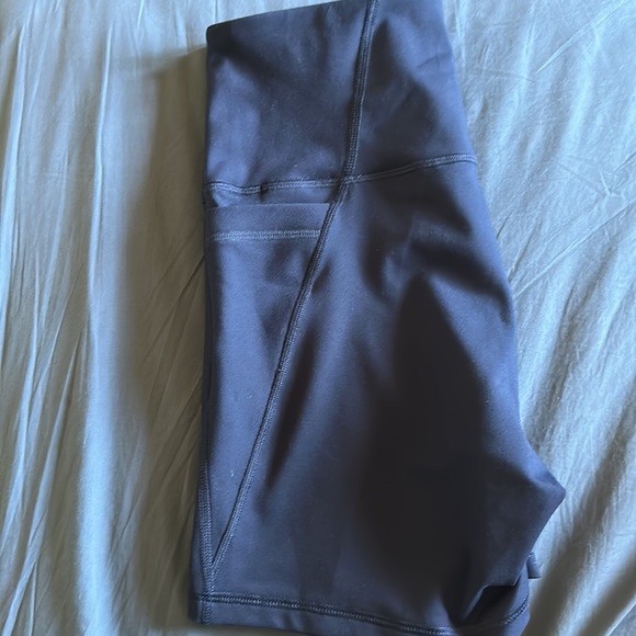 🆕NWOT Old Navy Active women’s Short Size M - Picture 6 of 9